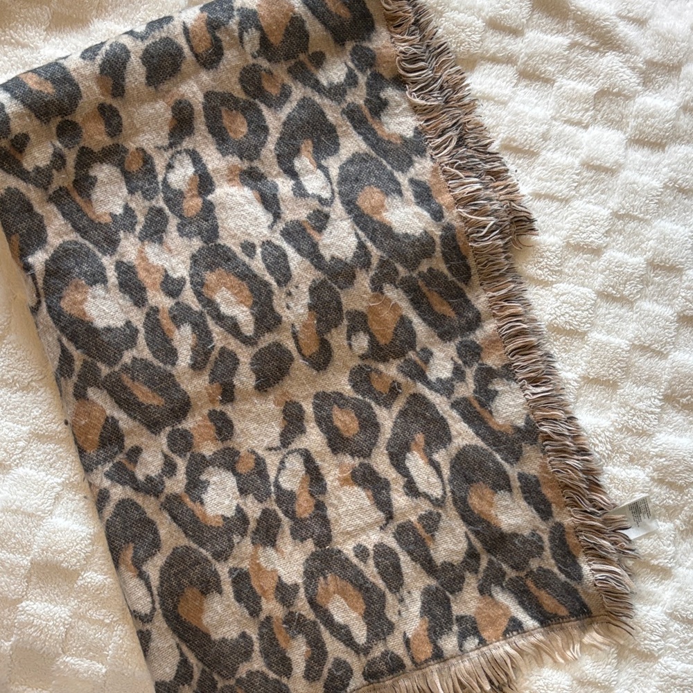 H&M Leopard Print Brushed-Finish Scarf